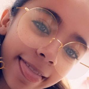 Meet your Posher, Natalia